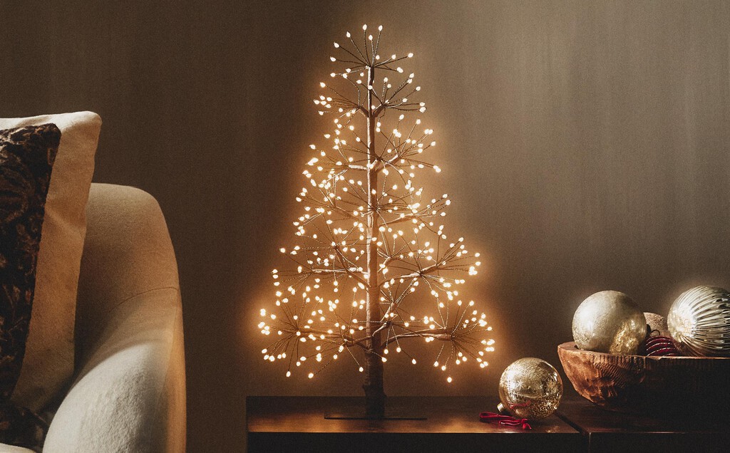 Adiós a las luces de Navidad de toda la vida: acaban de llegar a Zara Home estas alternativas modernas para el 2025