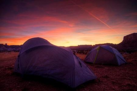 Compañeros de ruta: un desierto, un país que no existe y un camping en el paraíso