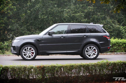 Probamos el Range Rover Sport P400e, un lujoso lord híbrido enchufable de 404 CV que luce la etiqueta Cero de la DGT