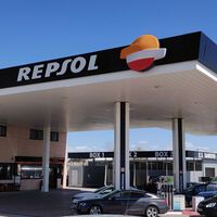 En 2022 la guerra en Ucrania trajo la guerra de precios en las gasolineras. La CNMC cree Repsol nos engañó con sus descuentos y le ha caído una multa 