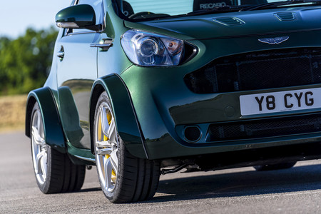 Aston Martin V8 Cygnet