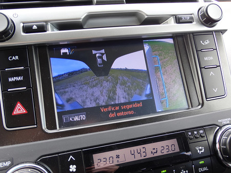 Prueba Toyota Land Cruiser Detalles 22