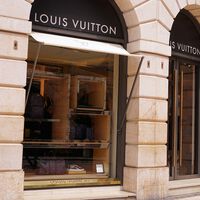 Así LVMH se ha convertido en la mayor empresa de lujo del mundo poco a poco