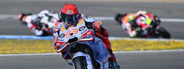 El manager de Joan Mir, cabreado por la leve sanción a Marc Márquez: "Estos impresentables tienen diferentes varas de medir depende quién sea el protagonista" 