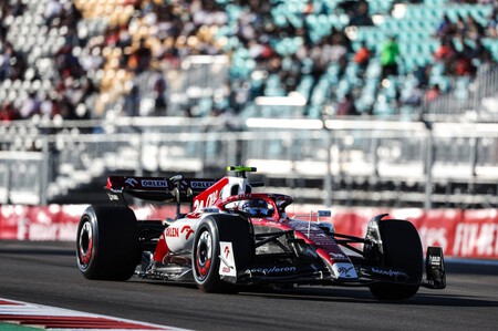 Zhou Austin F1 2022