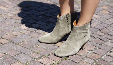 Guerra en la cumbre (y una obsesión): los botines de Isabel Marant
