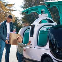 Domino's quiere liderar el futuro de las entregas sin conductor: un coche autónomo ya reparte sus pizzas