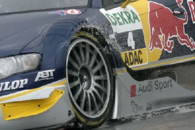 Tomczyk se hace con la pole en Montmelo