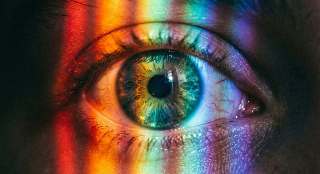 Llevo años usando este color con la tira LED en la tele: ahora descubro que es excelente para la salud