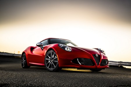 Alfa Romeo no se rinde con el 4C y ofrecerá varias mejoras en 2018