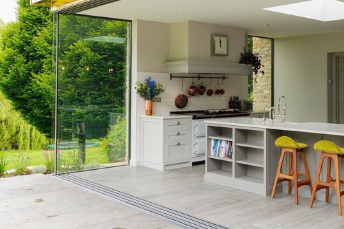 ocultar campana extractora de la cocina