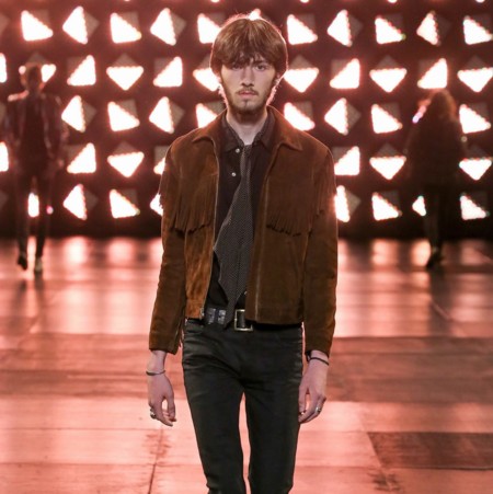 El clon de la semana: ¿Flecos y suede? ¡Sólo en Saint Laurent! (a precio de Zara)