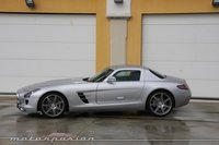 Mercedes-Benz SLS, ¿el deportivo europeo que nació para ser un Dodge Viper?
