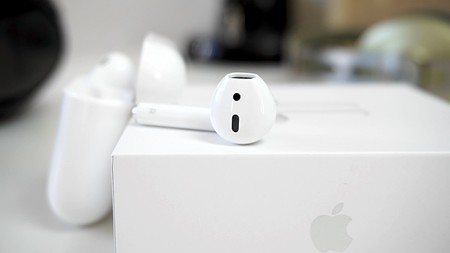 Auriculares inalámbricos Airpods de Apple con 30 euros de descuento y envío gratis