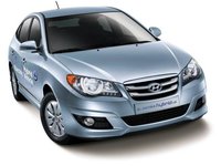 Coches híbridos a gas, la economía máxima