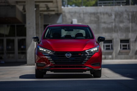 Nissan Versa 2023 2