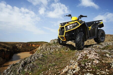 El Kymco MXU 300 se vuelve un ATV más preparado para la aventura con 21 CV y tracción 4x2