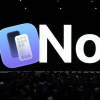 Apple explica por qué el iPhone Mirroring no llega a Europa: otra víctima de la regulación tecnológica que difícilmente veremos en iOS 26 