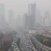 Tan irónico como increíble: los autos eléctricos son causantes indirectos de la polución en China 