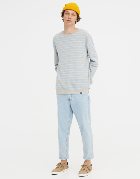 Sudadera de rayas para chico por 5,99 euros y envío gratis en las rebajas de Pull&Bear