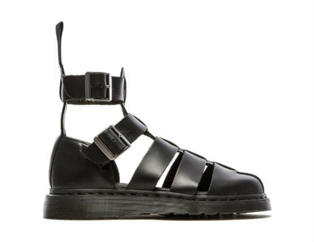 Hasta Dr. Martens se apunta a la moda de las sandalias para esta primavera