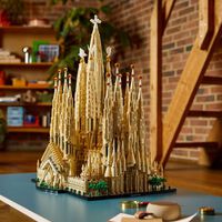 Nem nave de Star Wars, nem Torre Eiffel: LEGO lança a maior construção de sua história inspirada na Sagrada Família