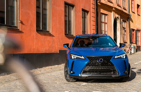 Lexus UX 250h, precios