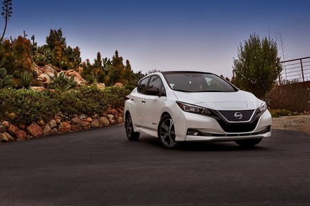 El nuevo Nissan LEAF va por su segundo round: 5 puntos clave, 69 fotos y 3 videos