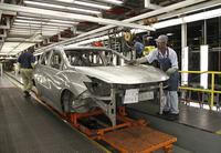 Industria automotriz en México, de las peor pagadas 