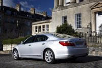 Lexus tendrá una pintura anti-arañazos en los LS