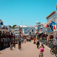 Primero prohibió los coches, y ahora esta ciudad ha limitado la velocidad máxima de los únicos vehículos a motor permitidos: las bicicletas eléctricas