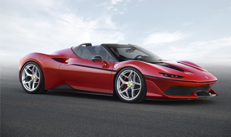 ¡Rara avis a la venta! Uno de los únicos Ferrari J50 se ha puesto a la venta con 0 kilómetros