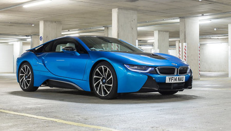 BMW i8