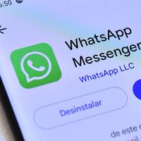 WhatsApp soluciona el caos de los grupos: así funcionan las nuevas etiquetas y los stickers de texto