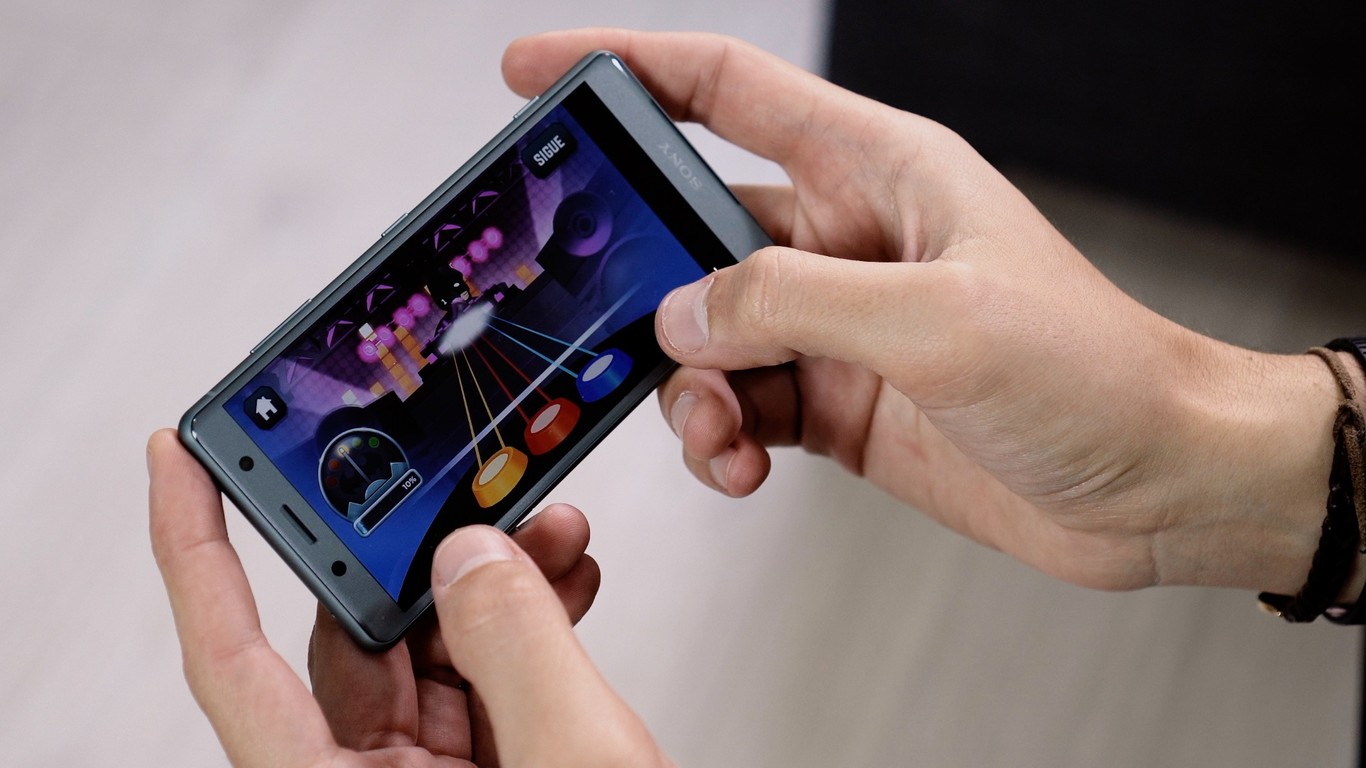 Téléphone Sony Xperia XZ2 Compact Pour Pièces - Smartphone Défectueux Ou Incomplet | Récupération De Composants
