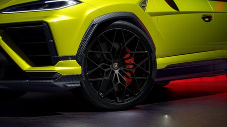 Lamborghini Urus SE Performante