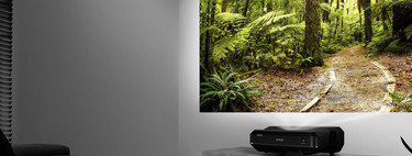 Cinco proyectores de tiro corto para disfrutar del cine a lo grande en salones pequeños 