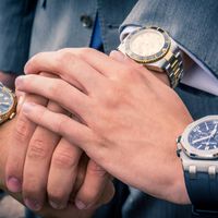 Rolexs, Ferraris y bolsos de lujo, así sabemos dónde está el dinero ahora 