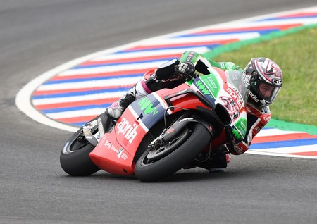 Aprilia entiende las críticas de Aleix Espargaró y Scott Redding: "Necesitamos mejorar a nivel técnico"