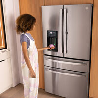 Han tenido la genial idea de ponerle un lector de código de barras al frigorífico. Hacer la lista de la compra será más fácil que nunca  