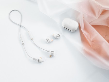 Bang & Olufsen, los reyes del diseño y del sonido, lanzan dos nuevos auriculares deportivos sin cables