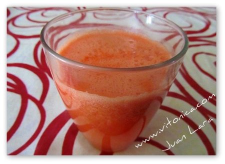 Zumo de sandía y naranja. Receta saludable
