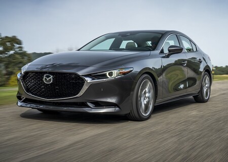 Mazda busca a los héroes de la pandemia en México: las historias más votadas ganarán un Mazda3 Sedán