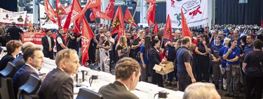 "Será la batalla más dura que hayan visto". Volkswagen quiere recortar los costes salariales un 10% en Alemania. Hoy 14.000 trabajadores de nueve fábricas se ponen en huelga