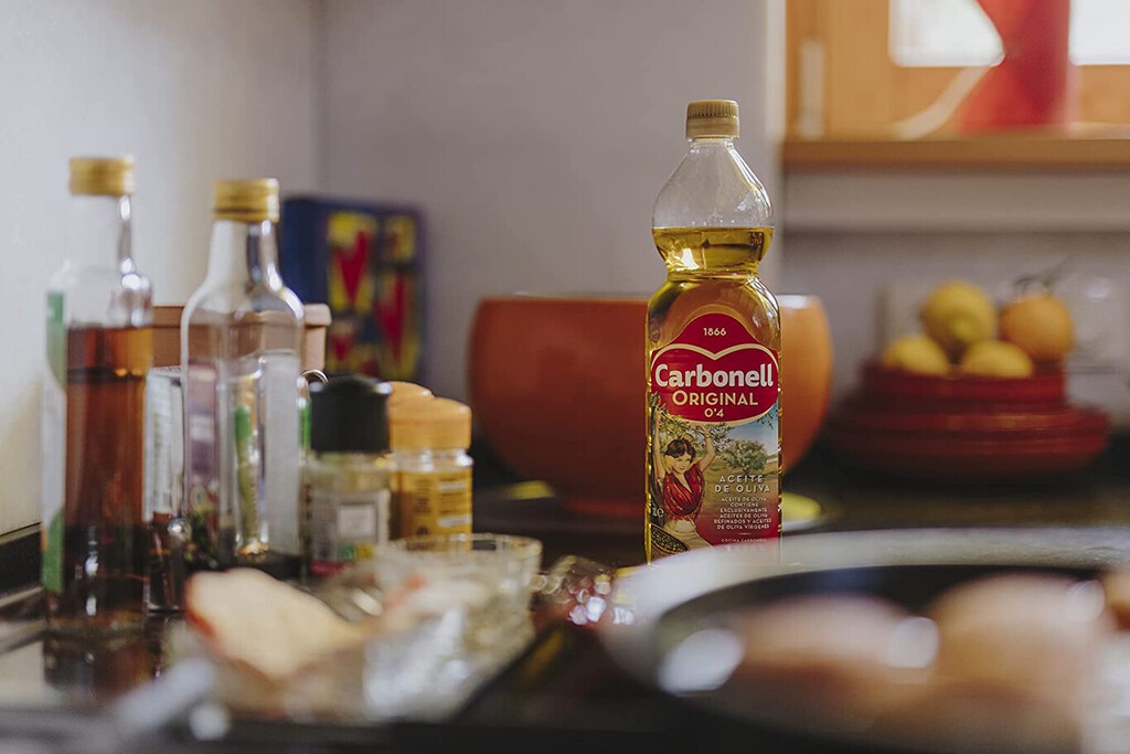 Un litro de aceite ya vale 12 euros en el super. Así que la gente está acudiendo directamente las cooperativas