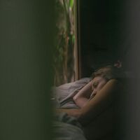 La ética del trabajo lleva años vendiendo que levantarse a las 05:00 AM es bueno. La ciencia tiene claro que en absoluto