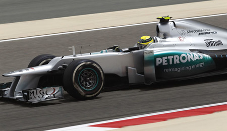 Nico Rosberg sigue en lo más alto en un Gran Premio de Bahréin marcado por los incidentes