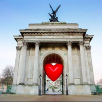 Ya pasó San Valentín, pero Londres sigue a todo corazón