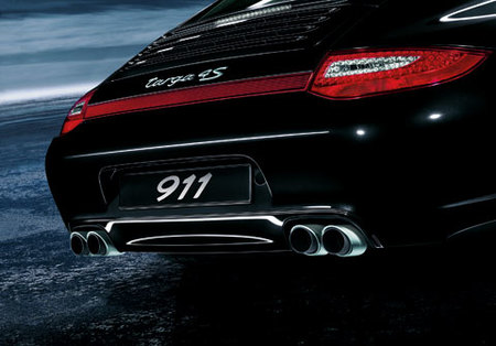 El Porsche 911 Carrera estrena nuevos escapes