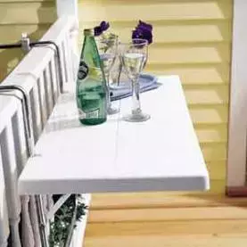 Mesa auxiliar para tu balcón